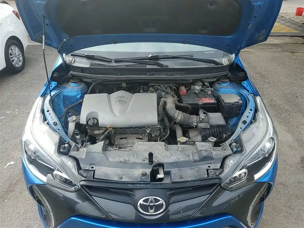 Toyota Yaris L 2018 — фото 16
