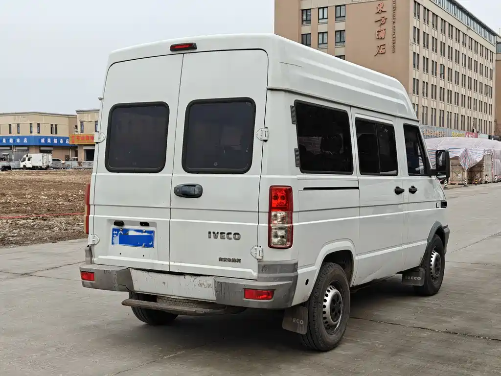 IVECO Daily 2020 — фото 4