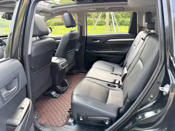 Toyota Highlander 2019