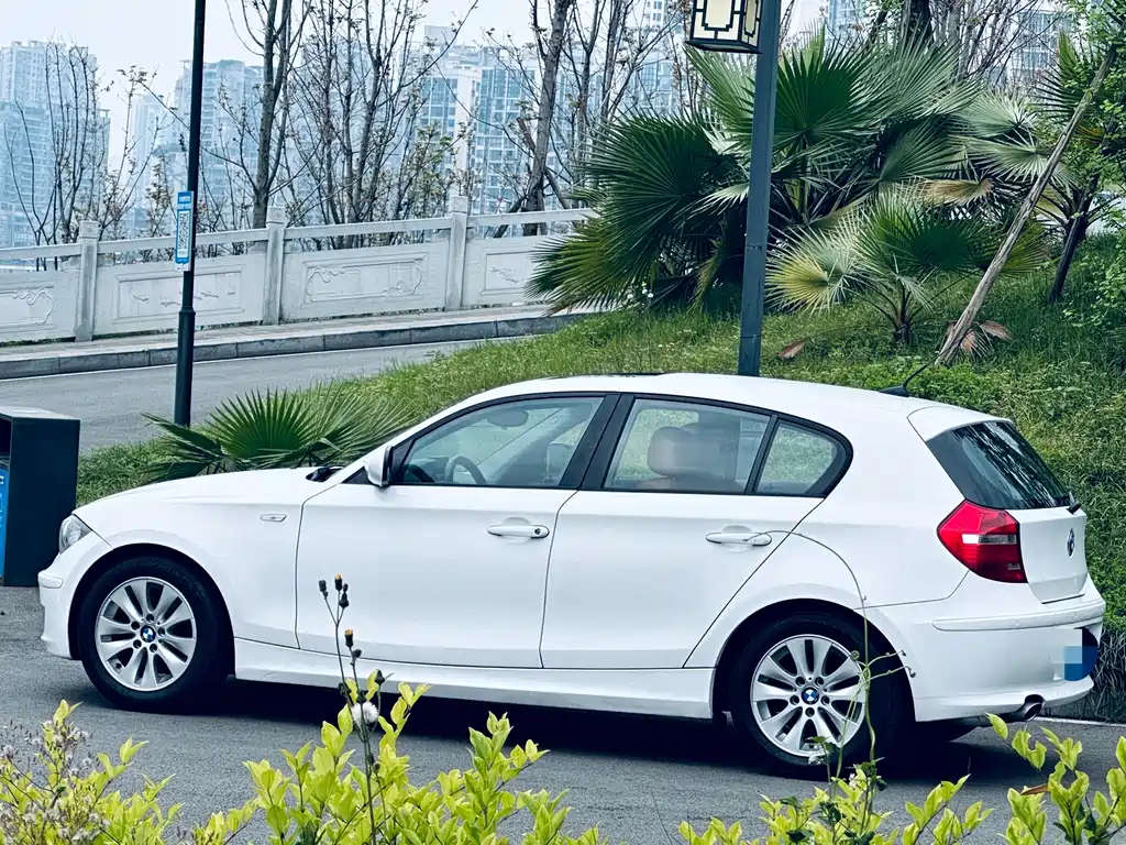 BMW 1 Series 2011 — фото 4