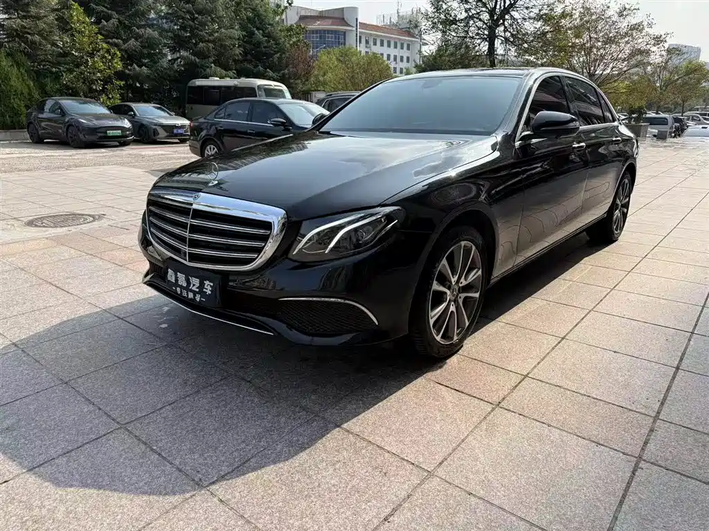 Mercedes-Benz E-Class 2018 — фото 1