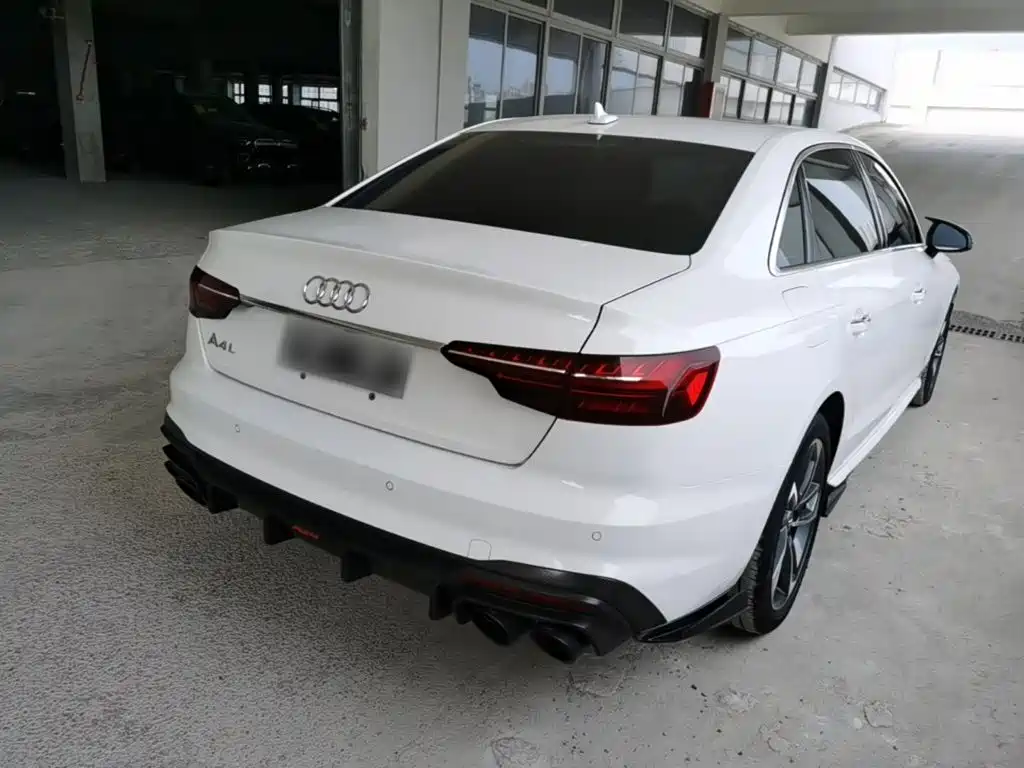 Audi A4L 2022