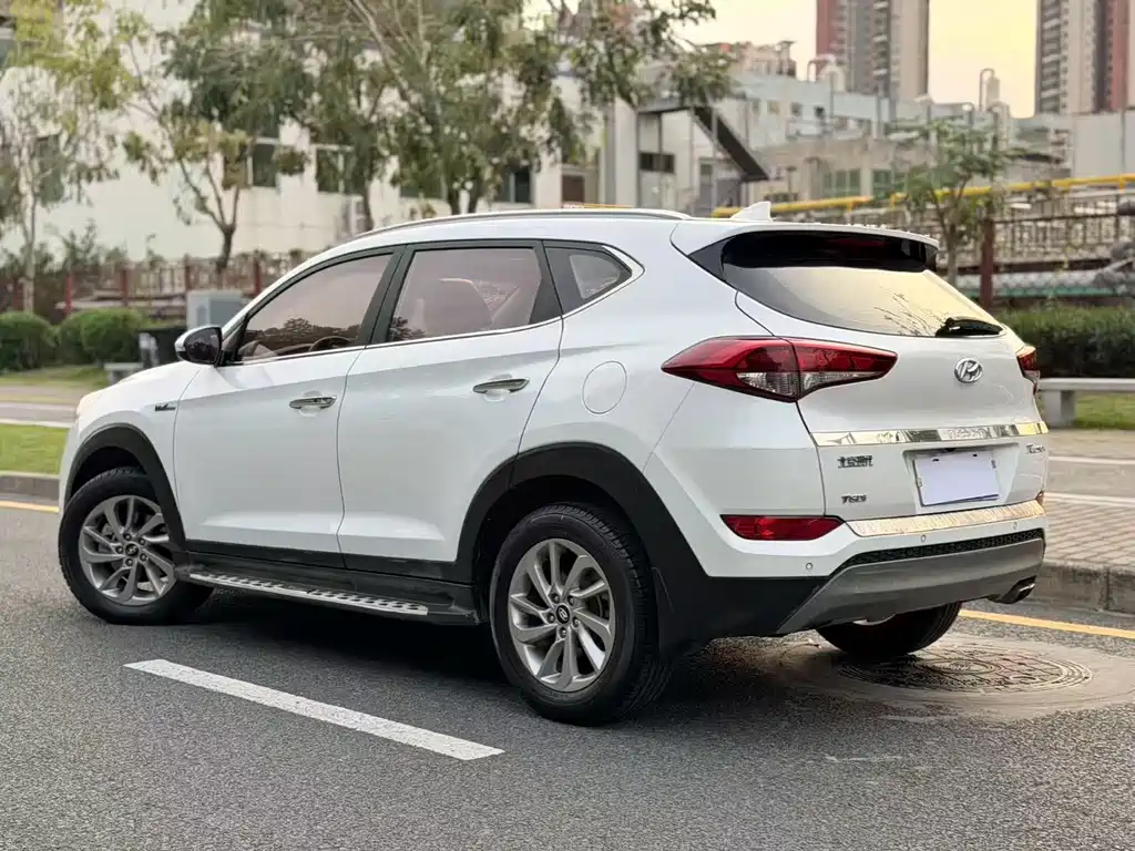 Hyundai Tucson 2018 — фото 7