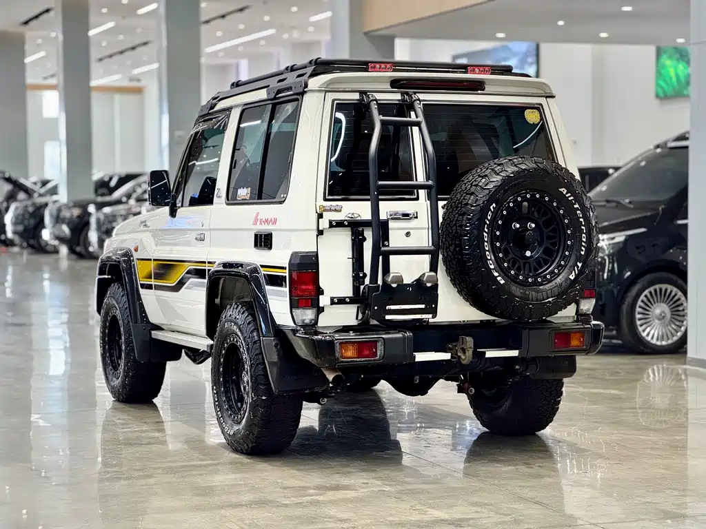 Toyota Land Cruiser 2024 — фото 4