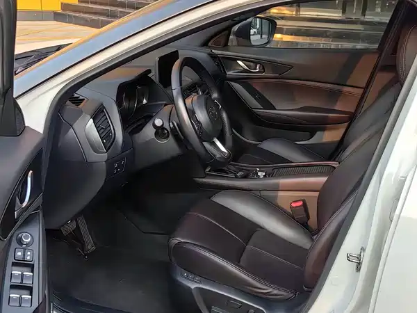 Mazda CX-4 2021