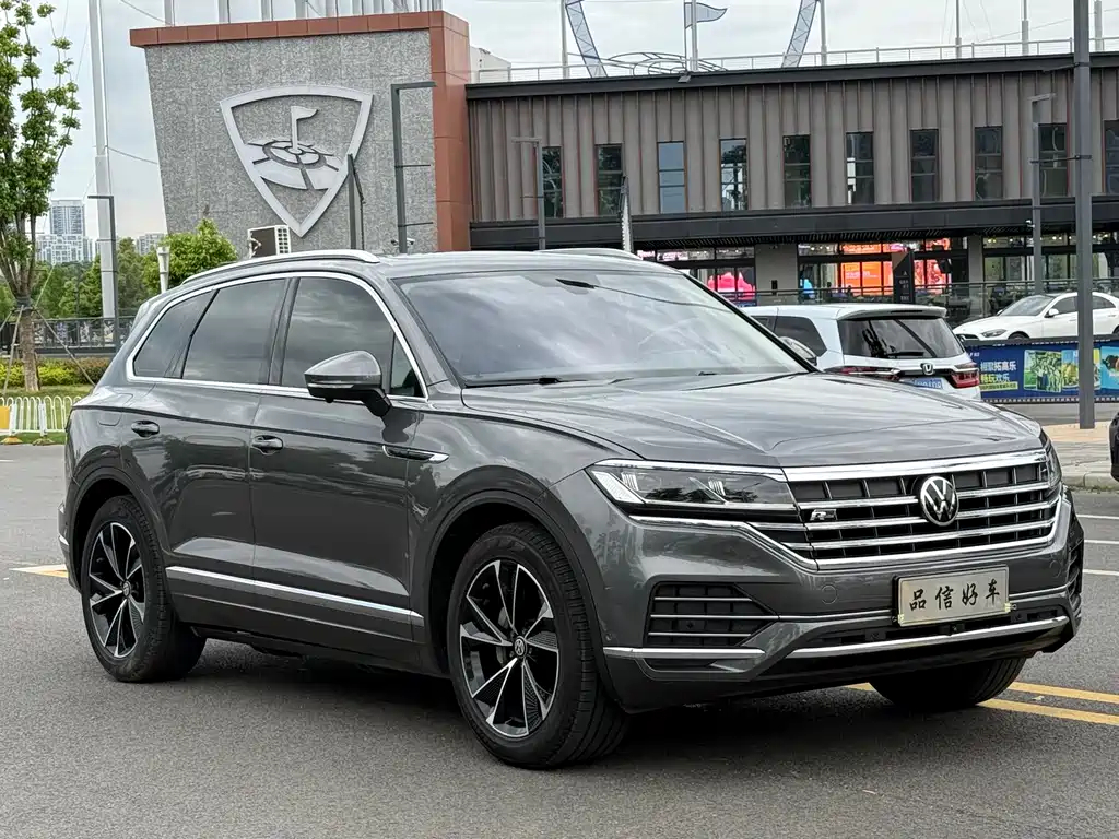 Volkswagen Touareg 2021 — фото 3