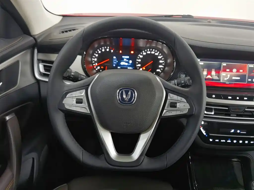 Changan CS35PLUS 2019 — фото 11