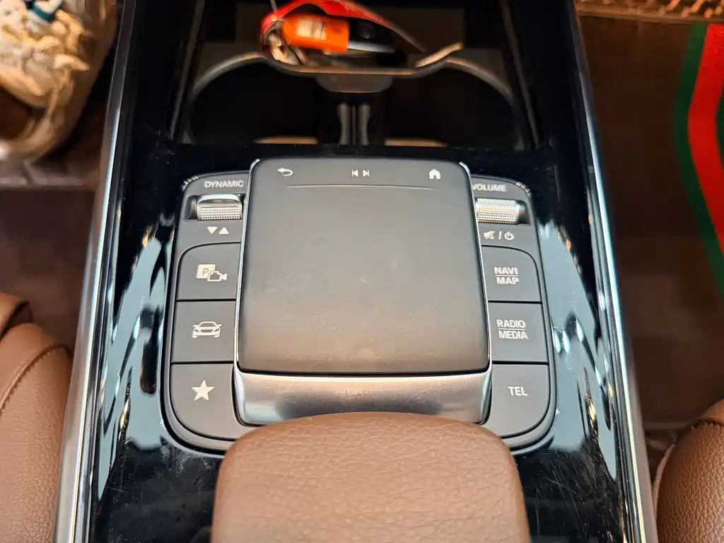 Mercedes-Benz GLB 2020 — фото 20