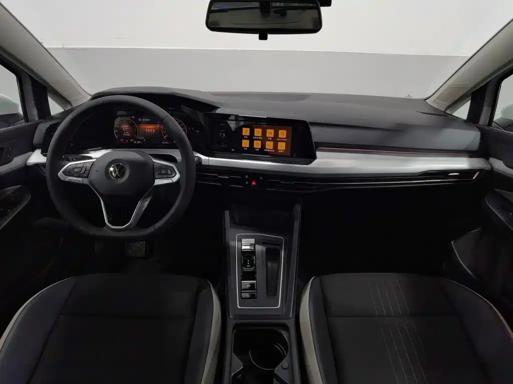 Volkswagen Golf 2022