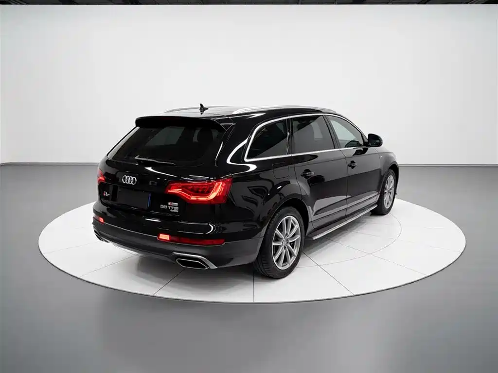 Audi Q7 2015 — фото 5