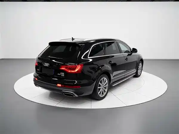 Audi Q7 2015