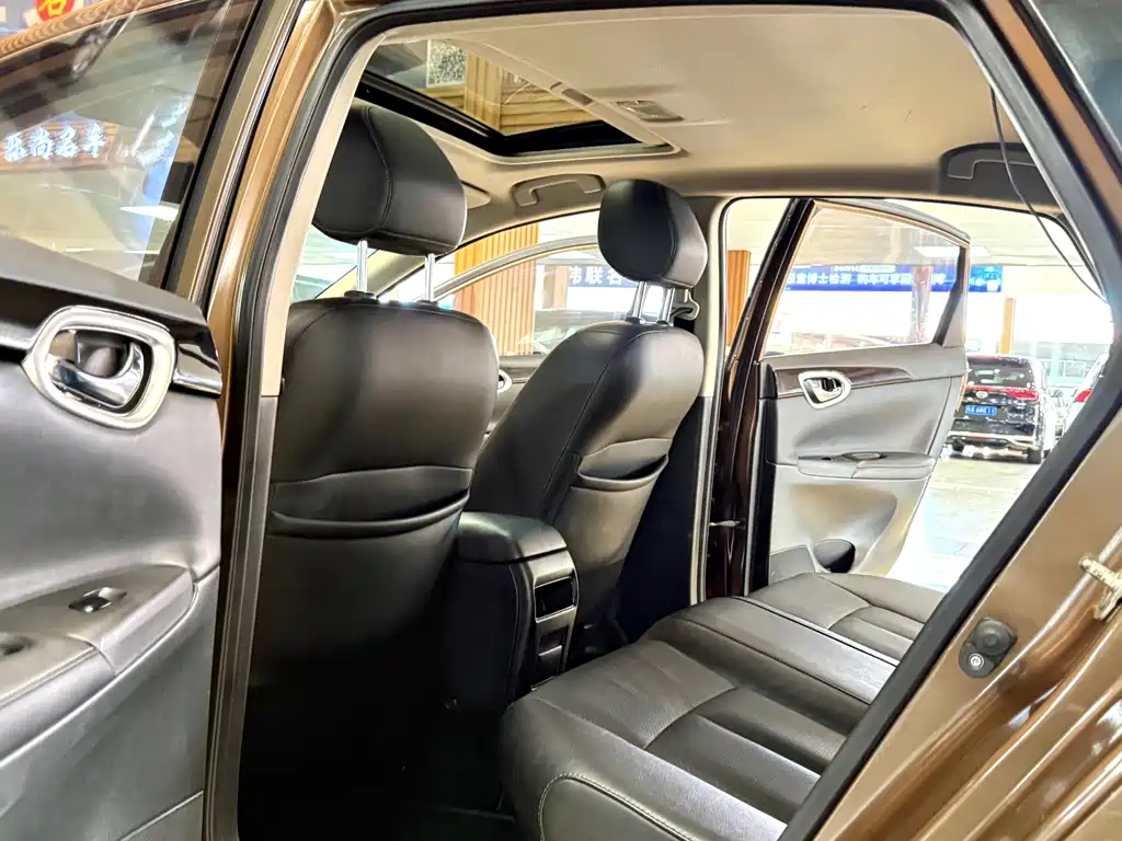 Nissan Sylphy 2017 — фото 10