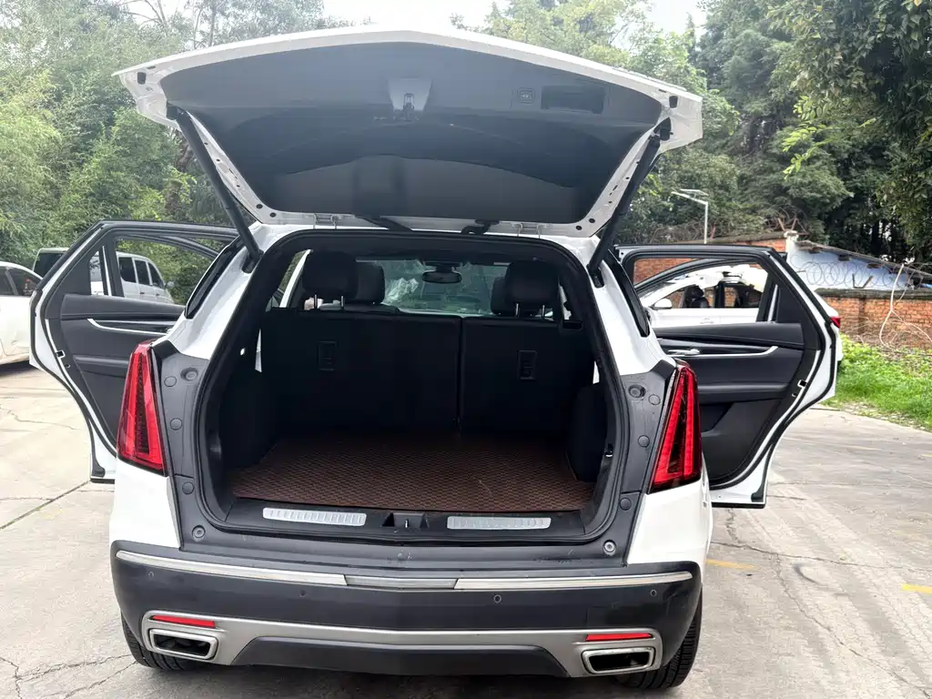 Cadillac XT5 2021 — фото 12