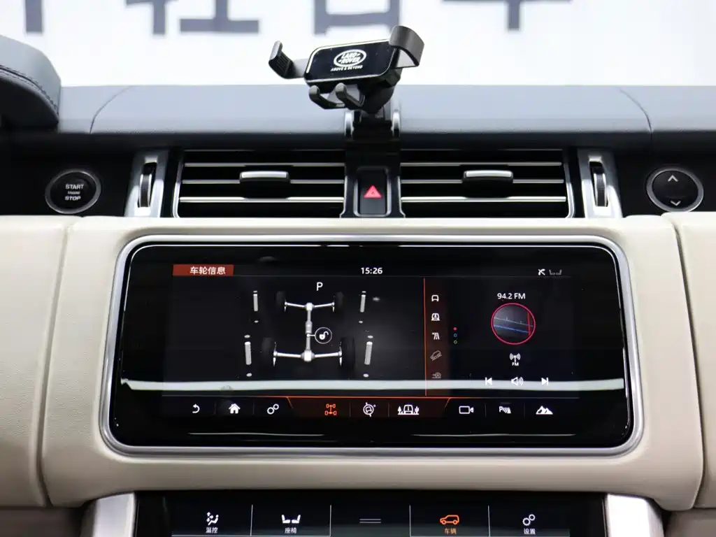 Land Rover Range Rover 2021 — фото 15