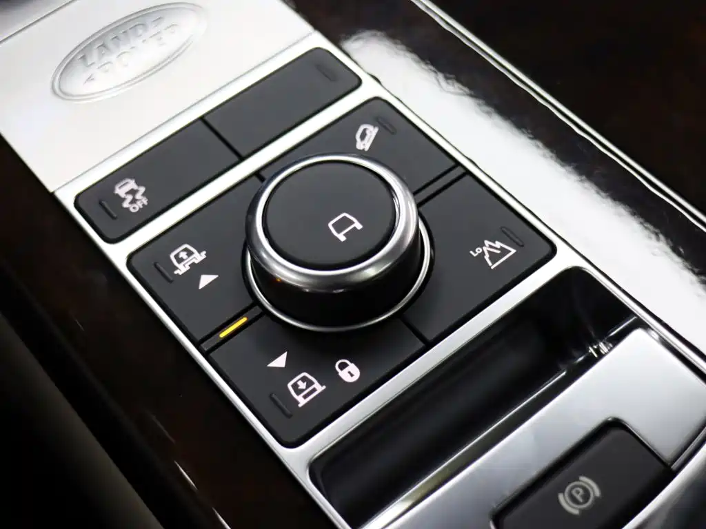 Land Rover Range Rover 2021 — фото 35