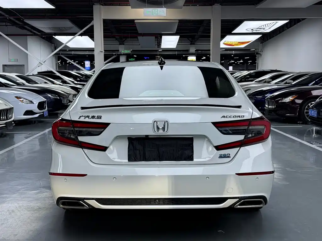Honda Accord 2022 — фото 21