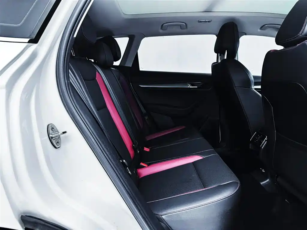 Skoda Karoq 2022 — фото 16