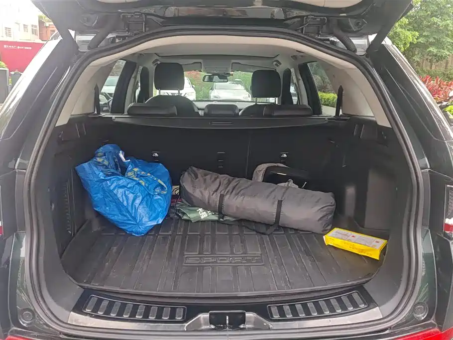 Land Rover Discovery Sport 2018