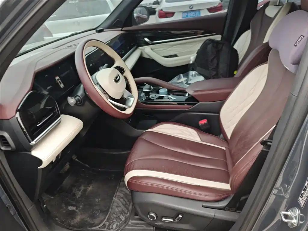 Geely Xingyue L 2022 — фото 15