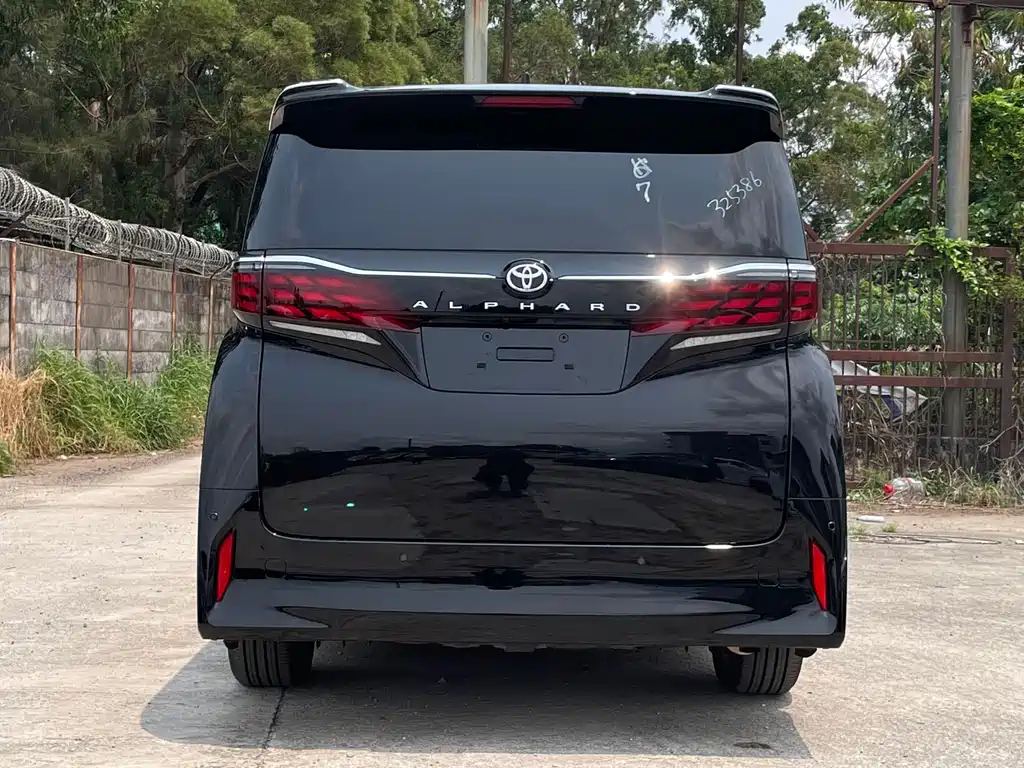 Toyota Alphard 2025 — фото 5