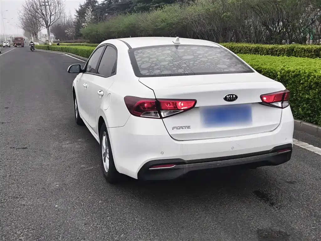 Kia Forte 2021 — фото 5