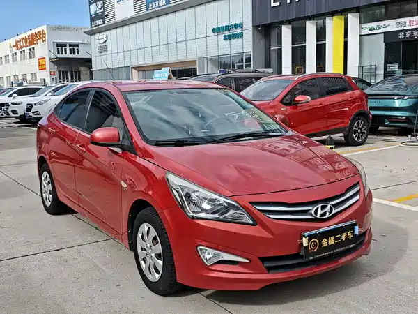 Hyundai Accent 2014
