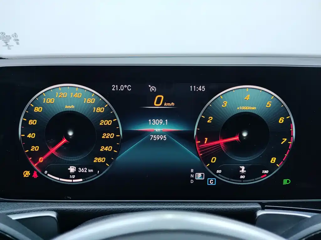 Mercedes-Benz GLB 2020 — фото 11