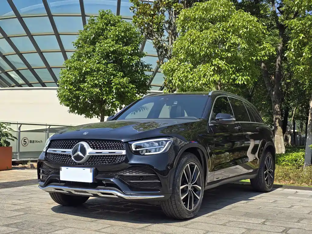 Mercedes-Benz GLC 2023