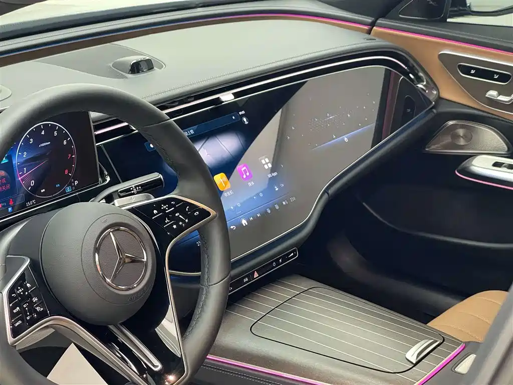 Mercedes-Benz E-Class 2025 — фото 10