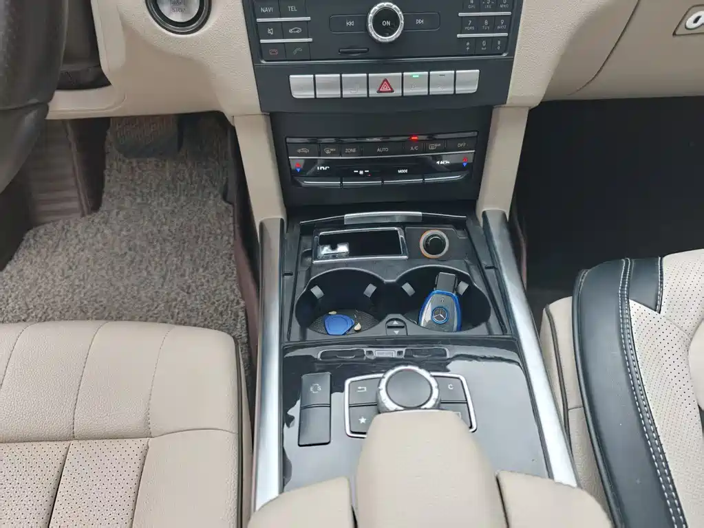 Mercedes-Benz E-Class 2015 — фото 7