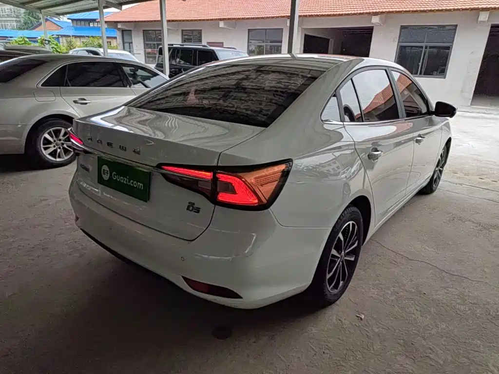 Roewe i5 2020