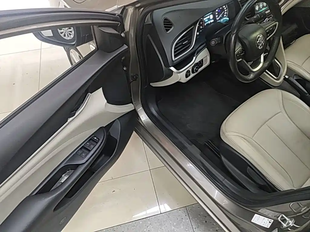 Buick Excelle 2020 — фото 16