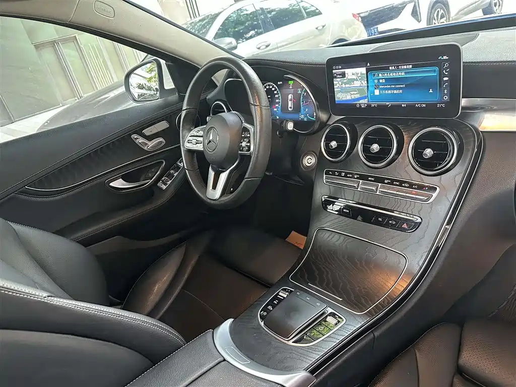 Mercedes-Benz C-Class 2019 — фото 20
