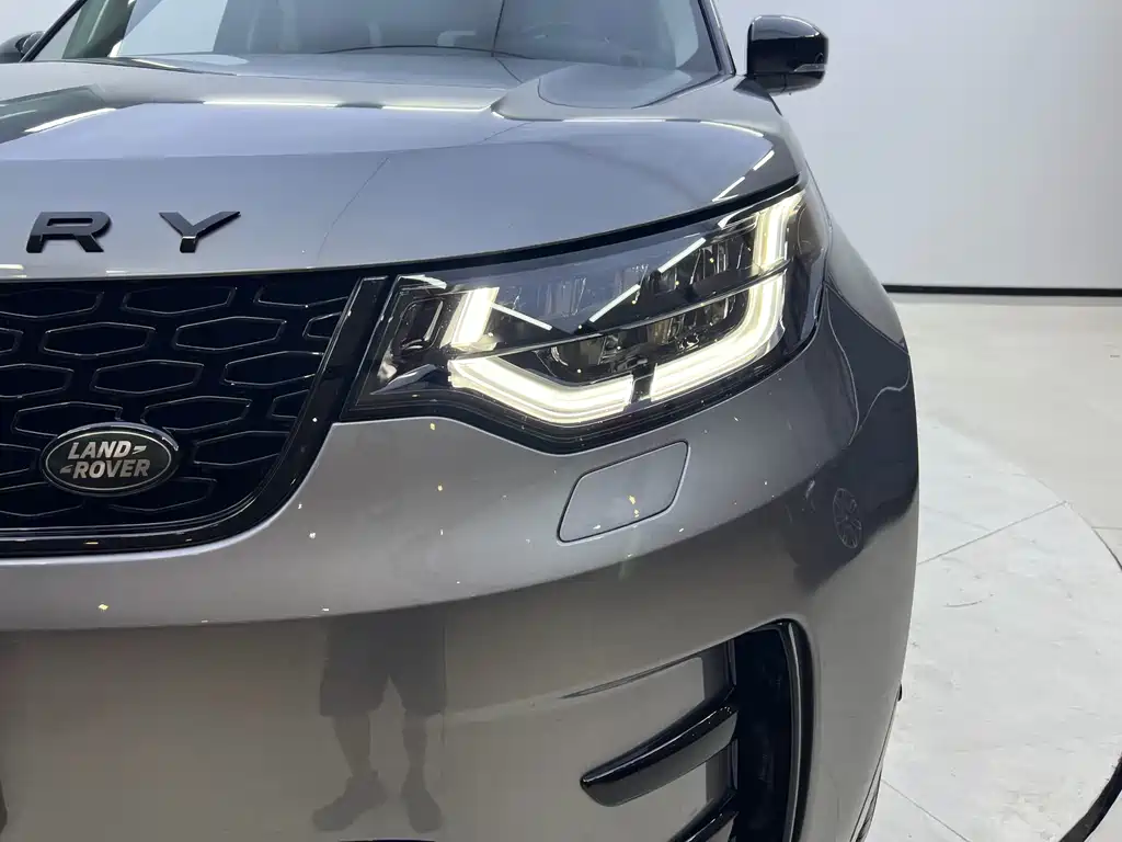 Land Rover Discovery 2020 — фото 17