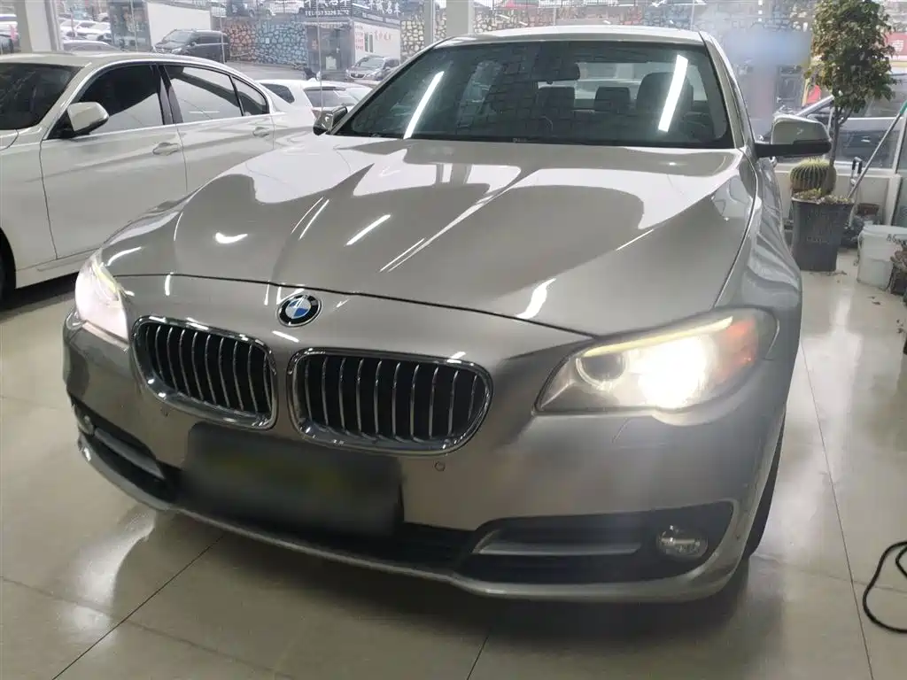 BMW 5 Series 2015 — фото 3