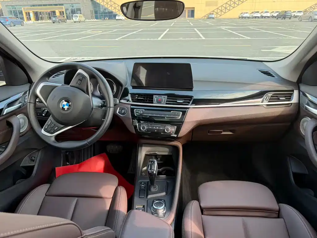 BMW X1 2022 — фото 8