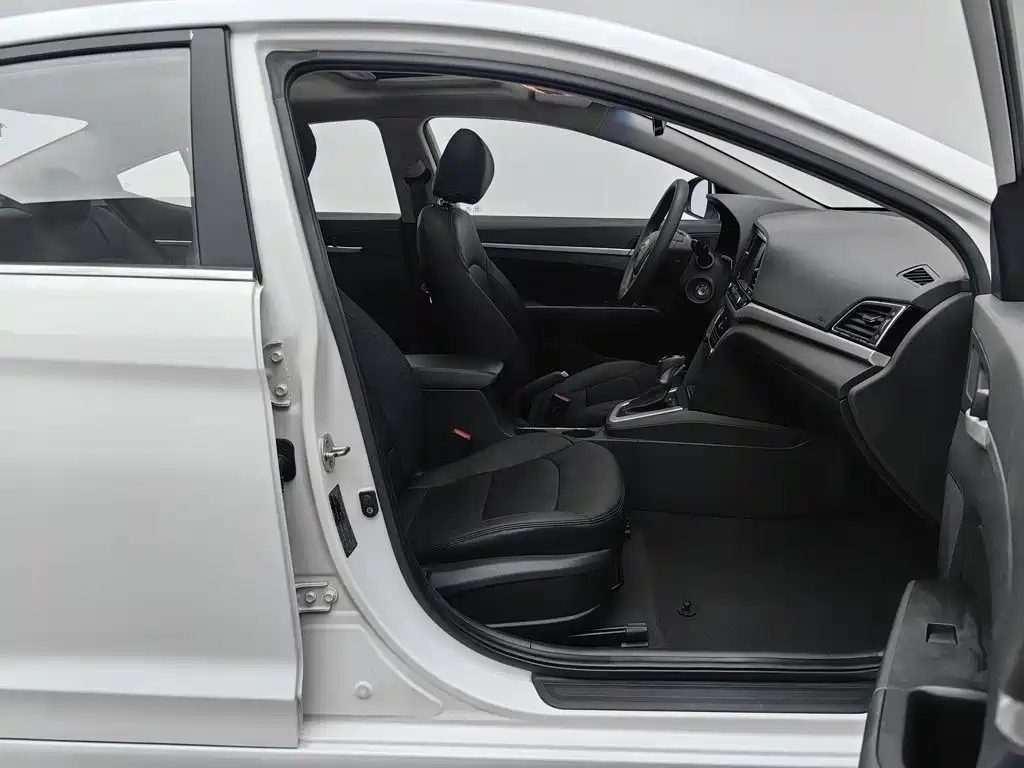 Hyundai Celesta 2016 — фото 23