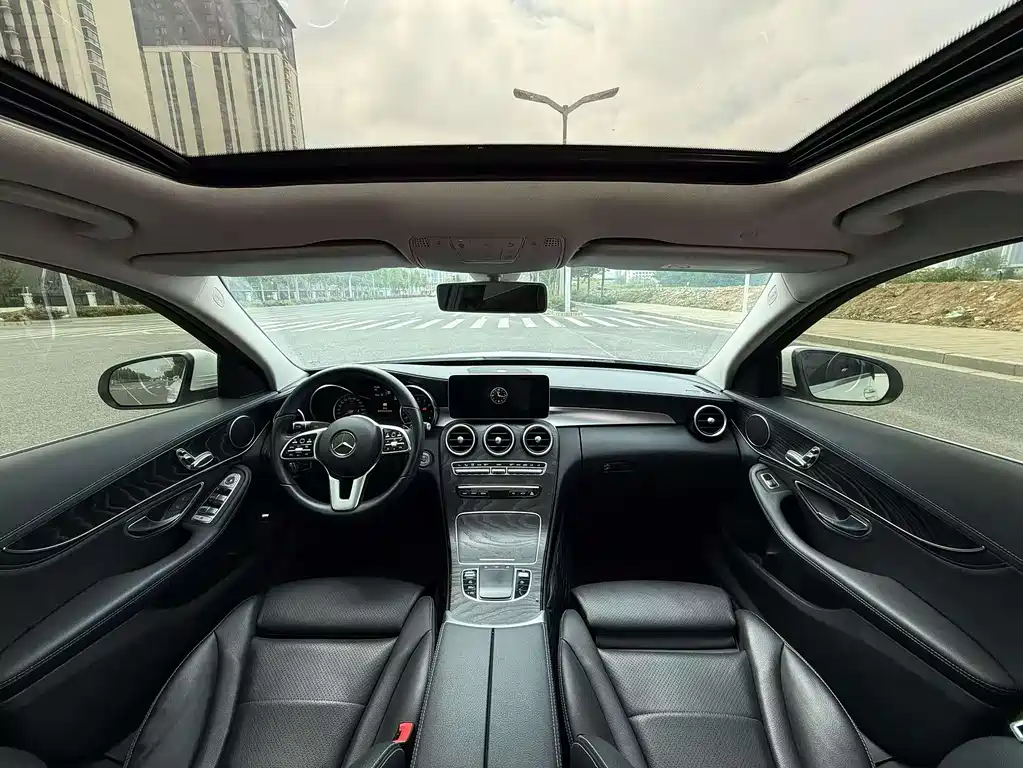 Mercedes-Benz C-Class 2019 — фото 5