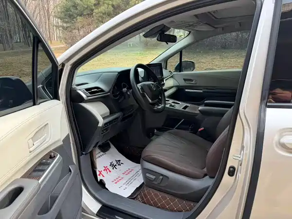 Toyota Sienna 2021