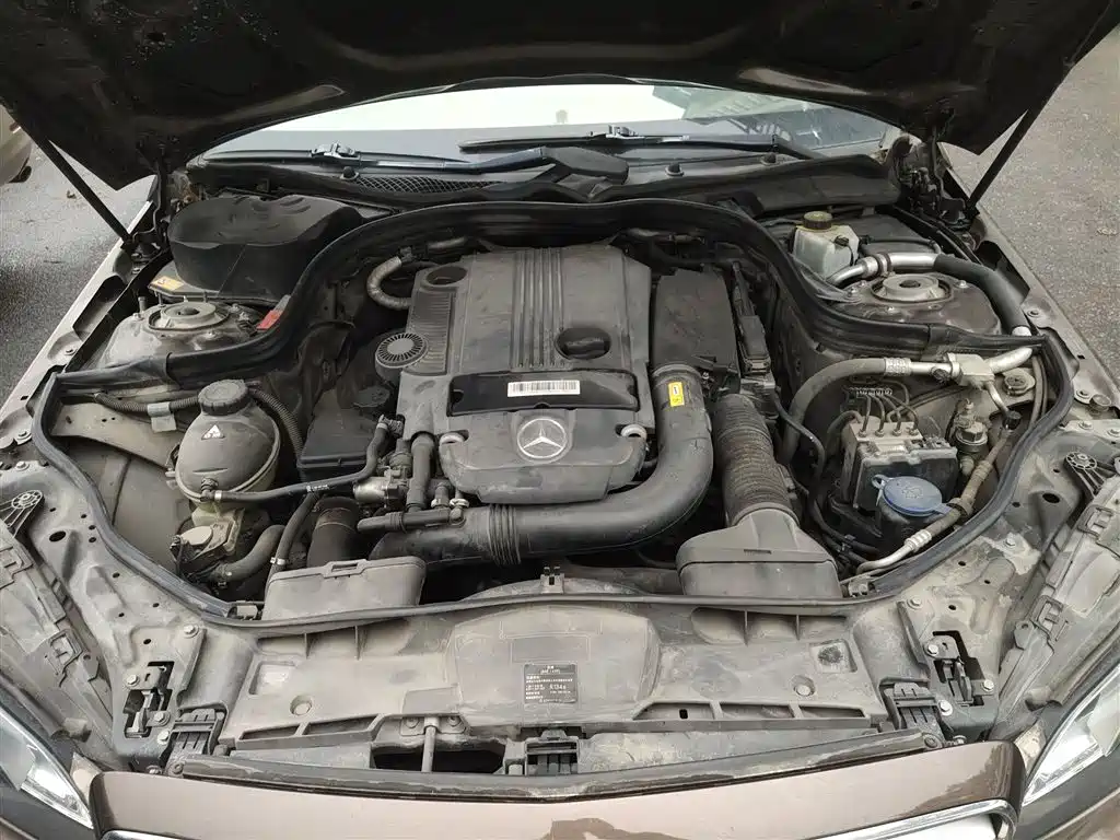 Mercedes-Benz E-Class 2014 — фото 16