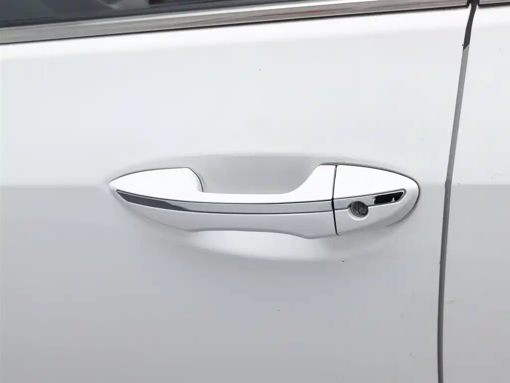Toyota Corolla 2019 — фото 18