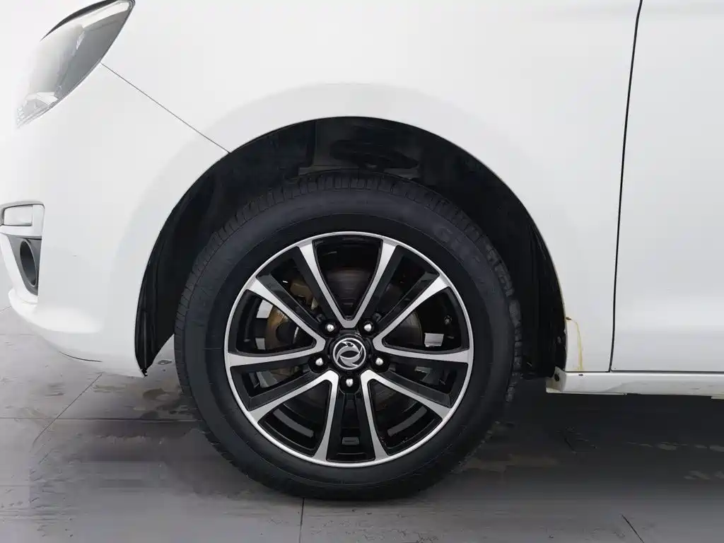 Dongfeng Fengxing S500 2016 — фото 17