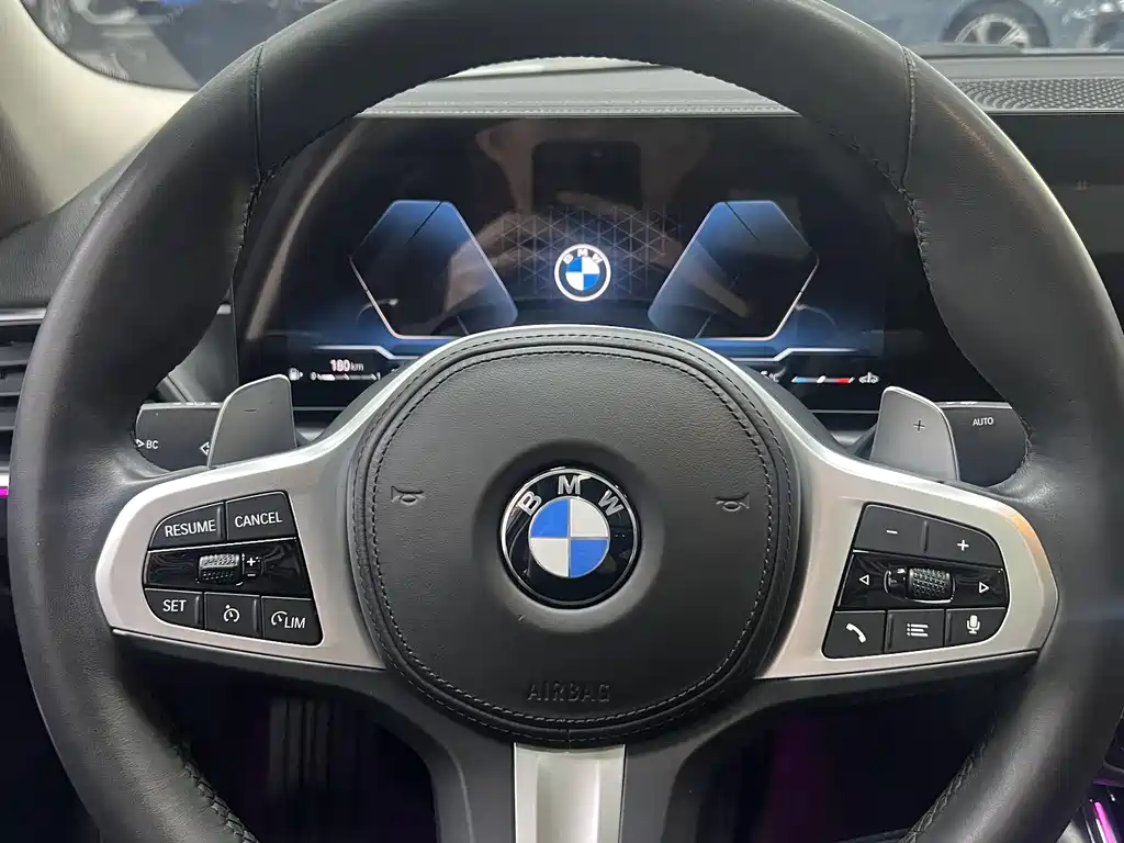 BMW 3 Series 2023 — фото 11