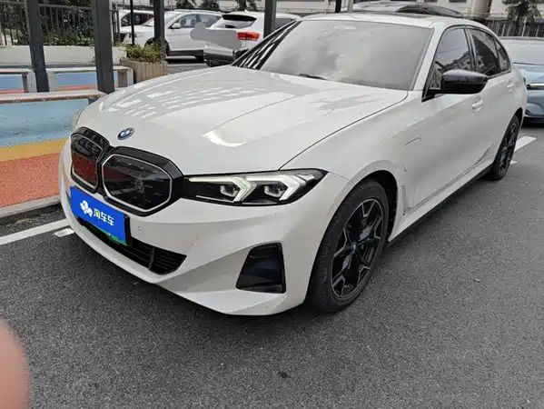 BMW i3 2023