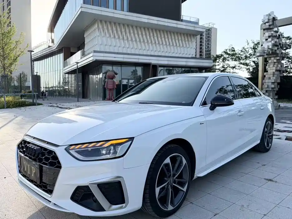 Audi A4L 2021