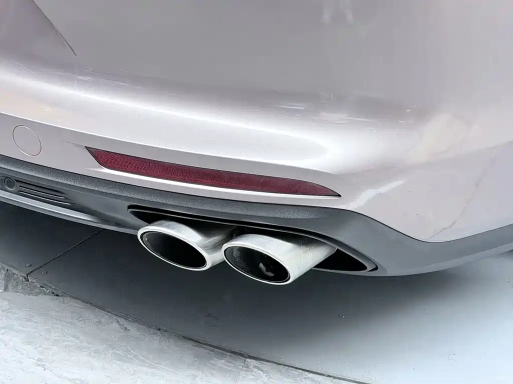 Porsche Panamera 2017 — фото 10