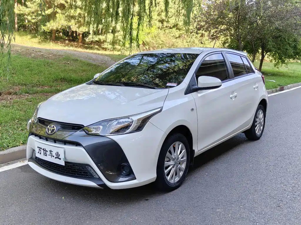 Toyota Yaris L 2020