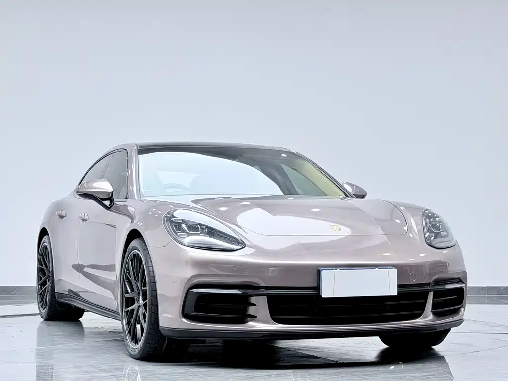 Porsche Panamera 2017 — фото 2