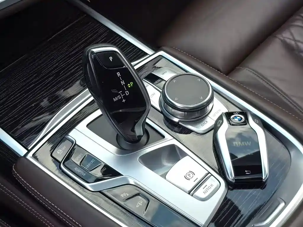 BMW 7 Series 2022 — фото 12