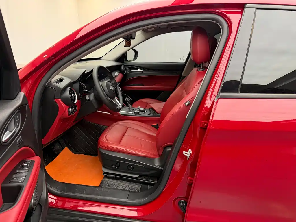 Alfa Romeo Stelvio 2019 — фото 12